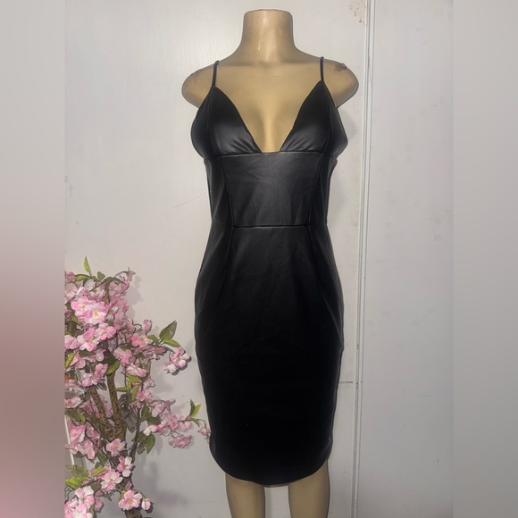 Heiress Beverly Hills Vegan Leather Plunge Midi Dress - Picture 7 of 12